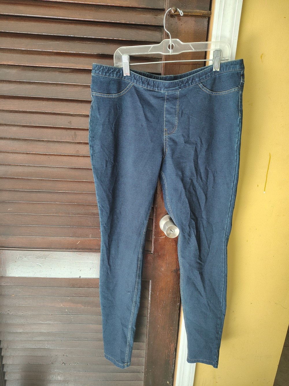HUE Women's Dark Indigo Pull-On Jeggings